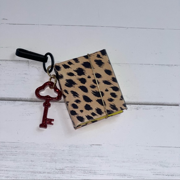 Keychain Sticky Note Bookbinder / post-it dispenser / Post-it hand-held  Notes - Picture 5 of 12